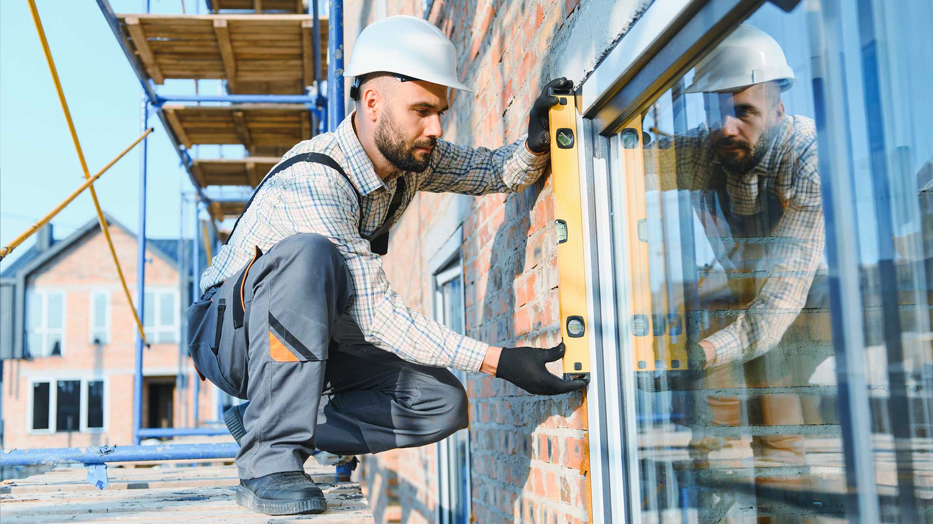 Fllynth-helpt-bouw-en-vastgoed